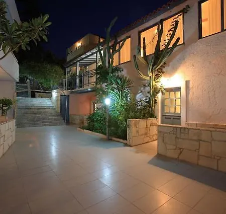 Stelva 3* Hersonissos (Crete)