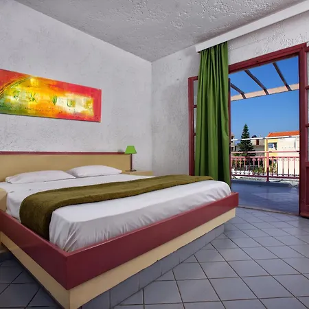 Stelva Aparthotel Limenas Chersonisou