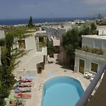 Stelva Aparthotel 3*