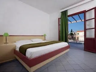 Stelva Херсонісос