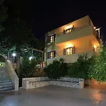 Stelva Hersonissos (Crete)