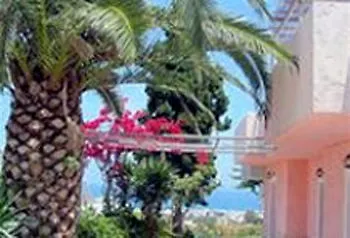 Stelva מלון דירות 3*